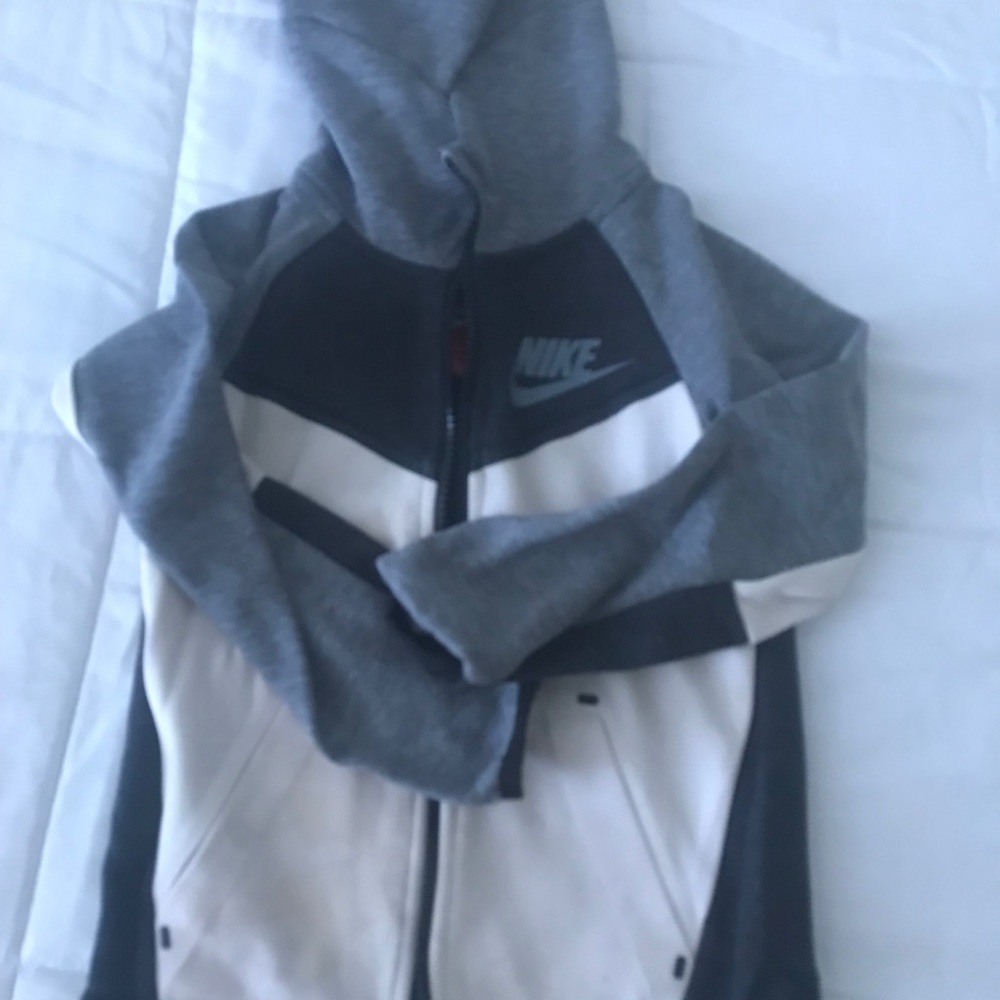 Polo Vest,Burberry Shirt,Nike Tech Suit